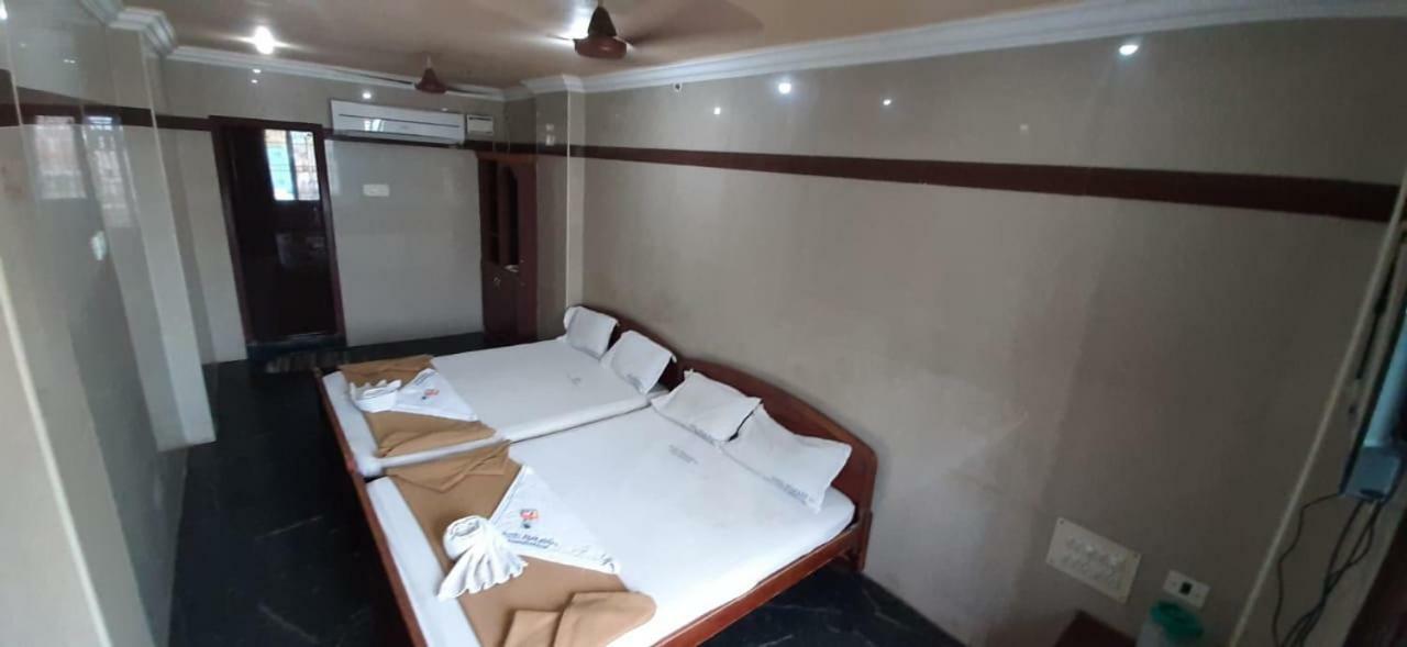Hotel Prakash Rāmeswaram Esterno foto
